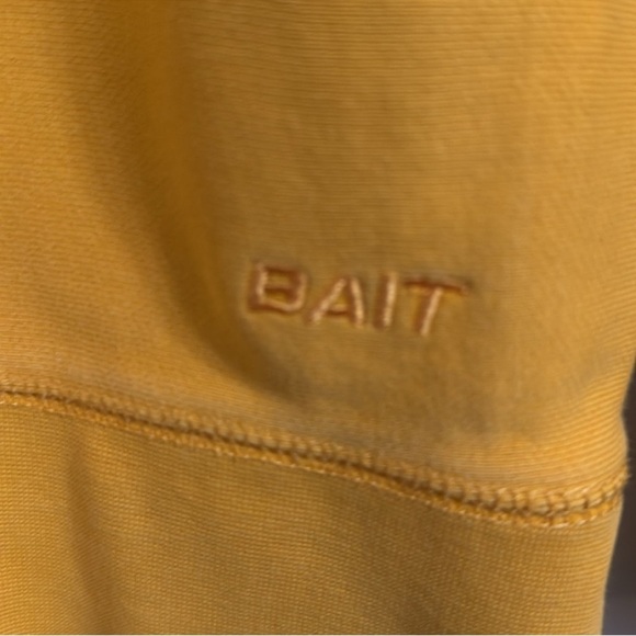 BAIT Yellow Sweatshirt Mens Size Small - Picture 5 of 8